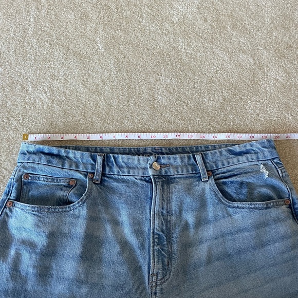 American Eagle Outfitters high rise Curvy 90s Bootcut jeans. Women size 18 - Picture 2 of 13